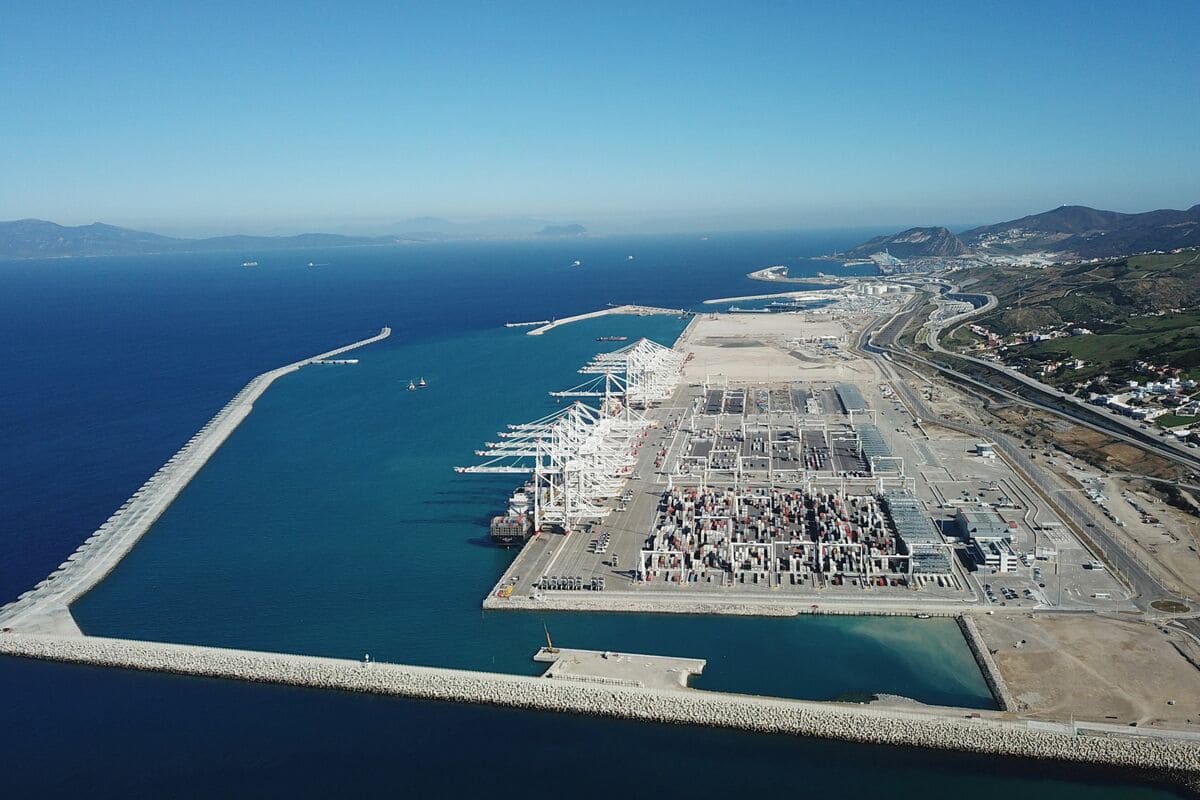 ultex-ressources-tanger-med-le-geant-du-commerce-international